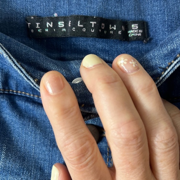 Tinseltown ButtonFly Cuffed Denim Shorts Size 5 Casual Y2K - Picture 3 of 7